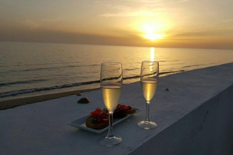 Отель Suitebeach B&b And Resort