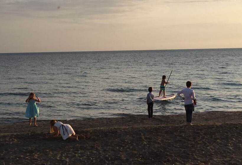 Отель Suitebeach B&b And Resort