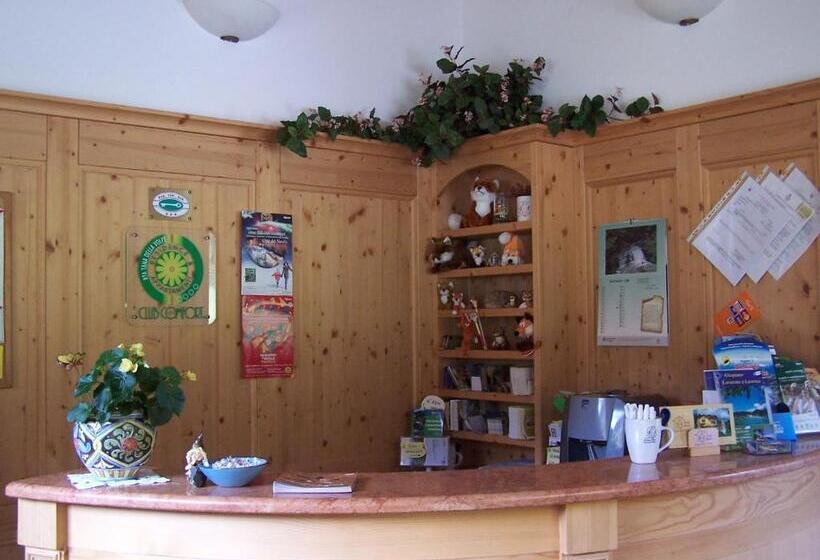 בית מלון כפרי Tana Della Volpe