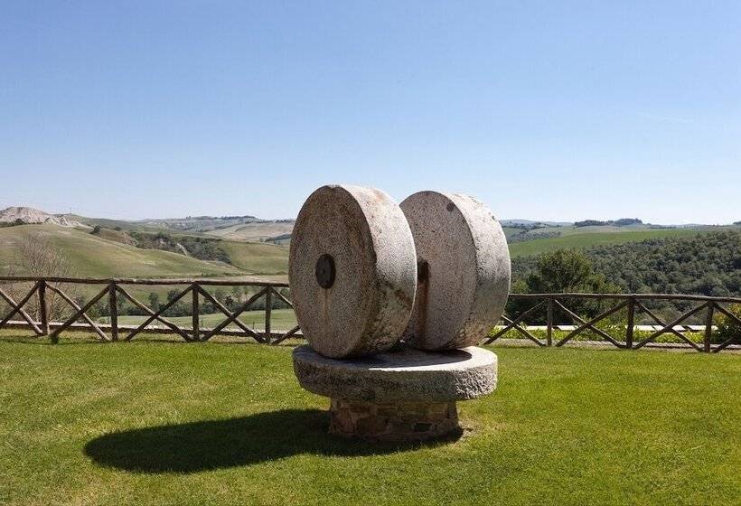 هتل Tenuta La Campana