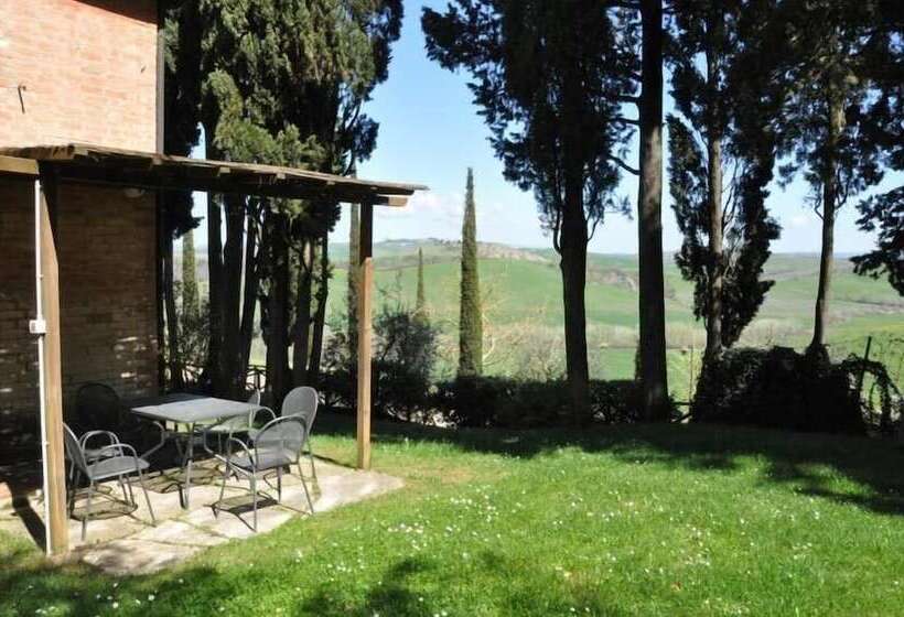 هتل Tenuta La Campana