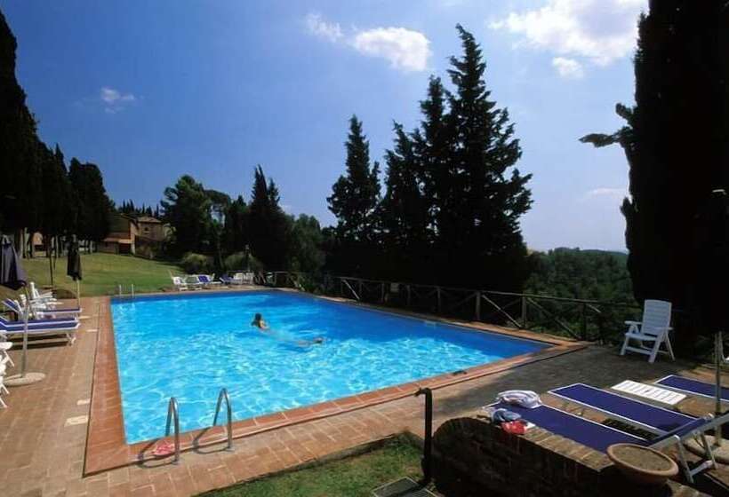 هتل Tenuta La Campana