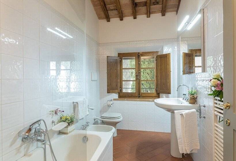 هتل Tenuta La Campana