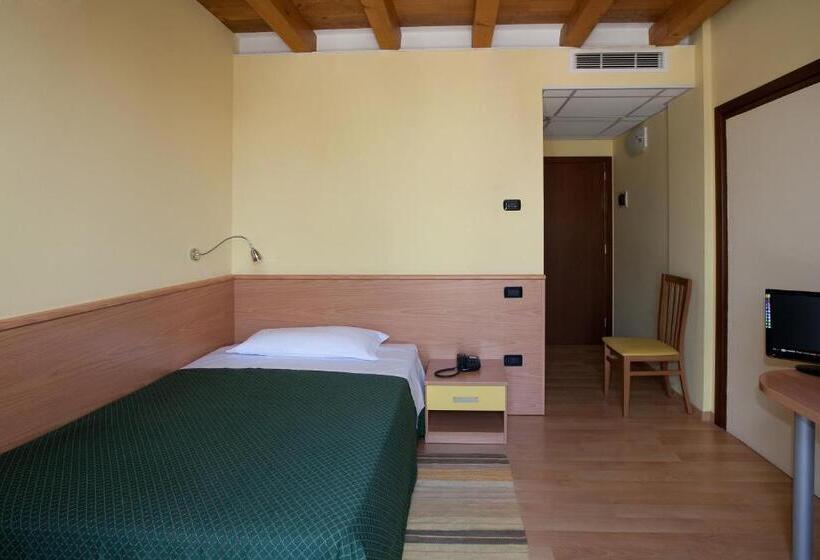 בית מלון כפרי Valbrenta