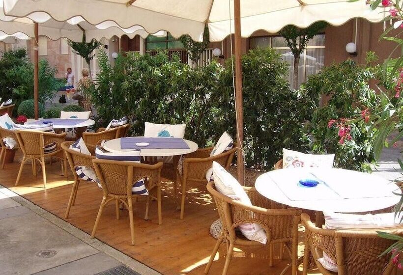 ホテル Villa Carla