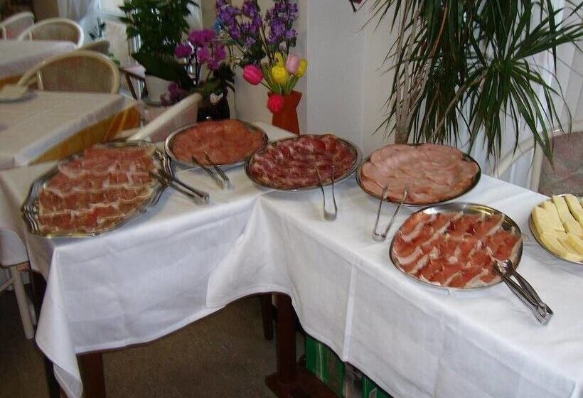 ホテル Villa Carla