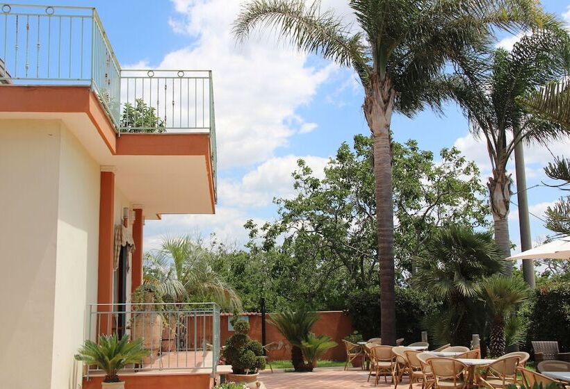 Отель Villa Julia