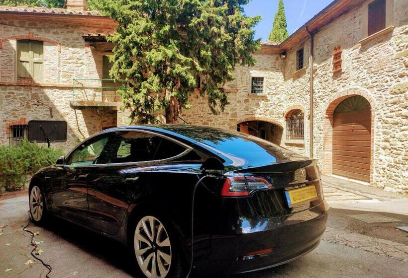 호텔 Villa La Nussa