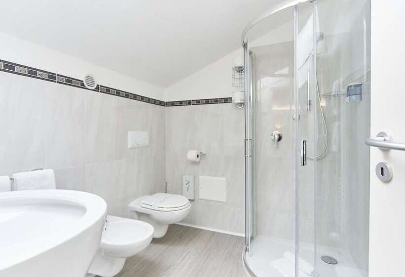 Отель Villa Lilla