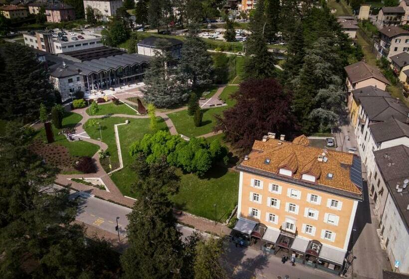 בית מלון כפרי Villa Regina