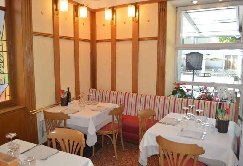 בית מלון כפרי Villa Regina