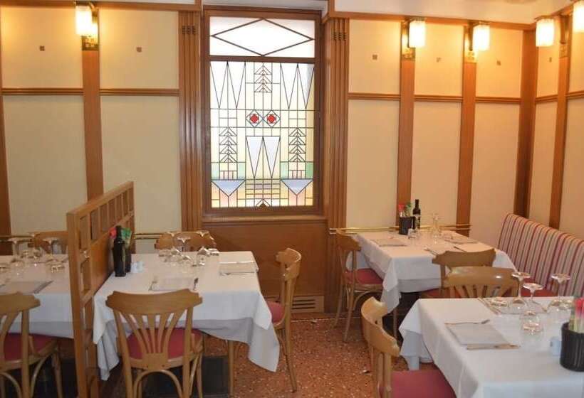 בית מלון כפרי Villa Regina