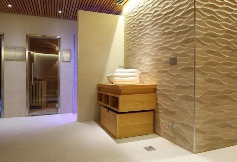 בית מלון כפרי Villa Regina