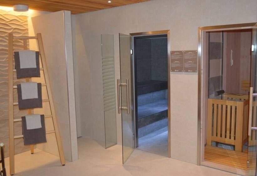 בית מלון כפרי Villa Regina