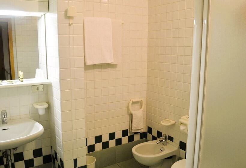 בית מלון כפרי Villa Regina