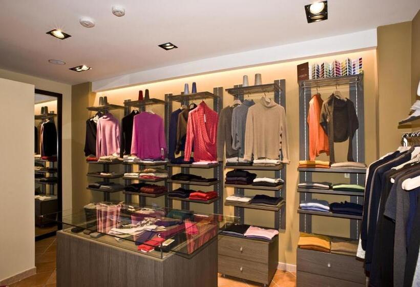 ホテル Villa Santacroce