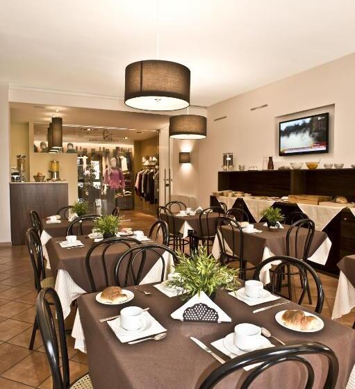 ホテル Villa Santacroce