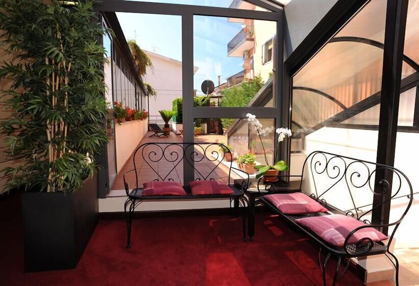 ホテル Villa Santacroce