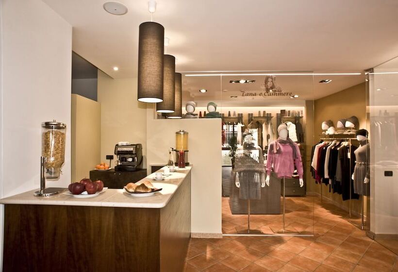 ホテル Villa Santacroce