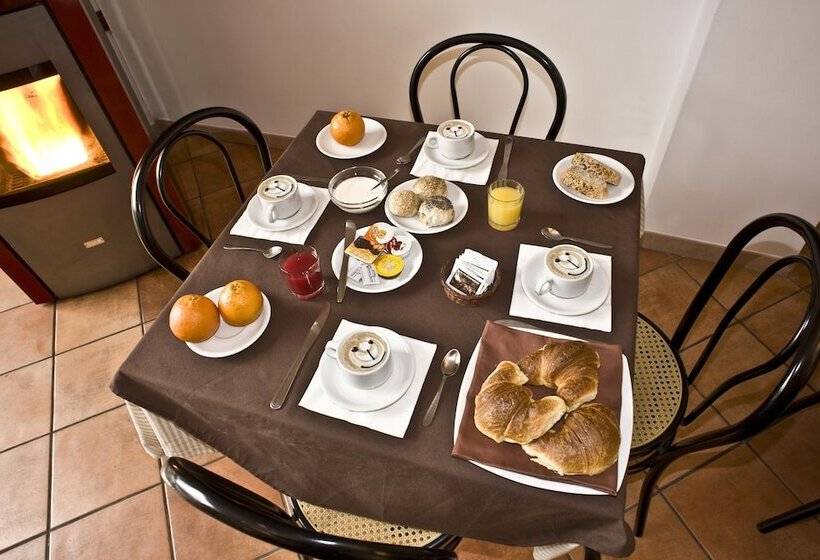 ホテル Villa Santacroce