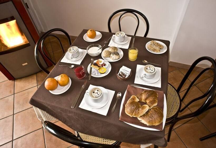 ホテル Villa Santacroce