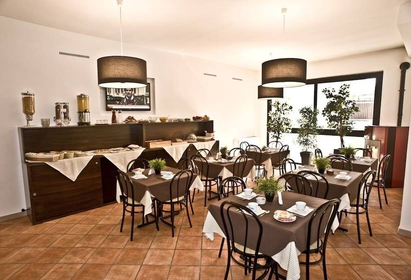 ホテル Villa Santacroce