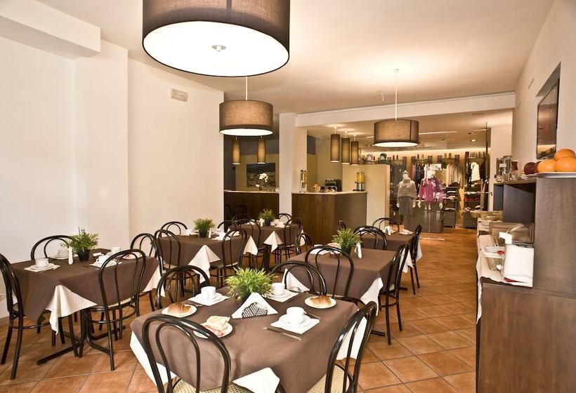 ホテル Villa Santacroce