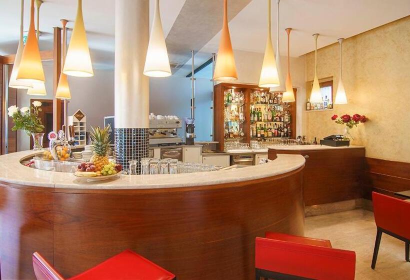 Bes Hotel Villa Zoia