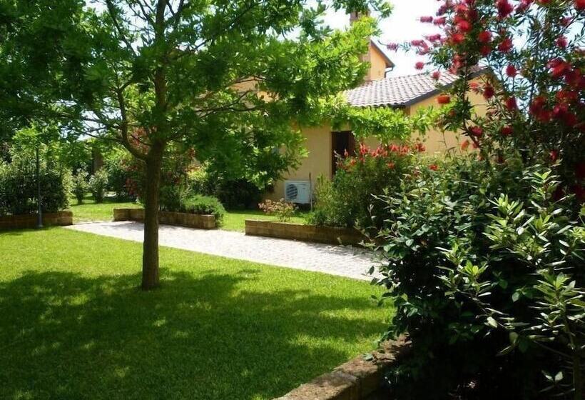 Отель Villaggio Turistico Airone