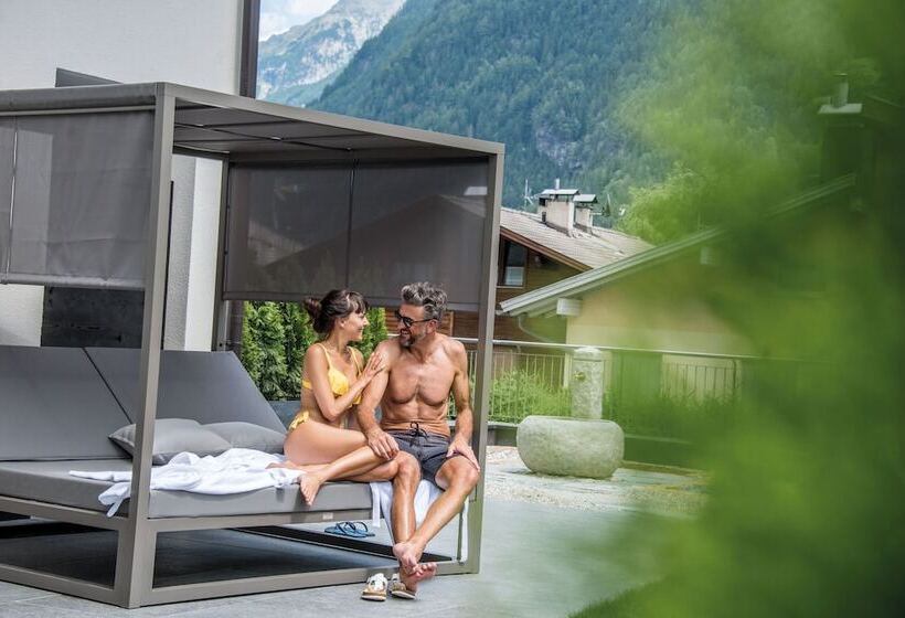 בית מלון כפרי Vitaurina Royal