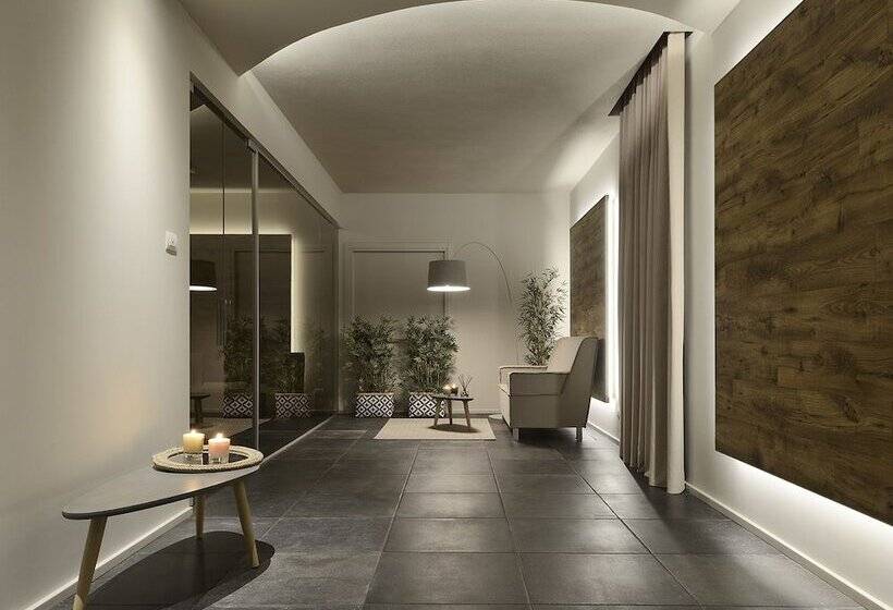 Relais Rossar Boutique Hotel Garda & Hills