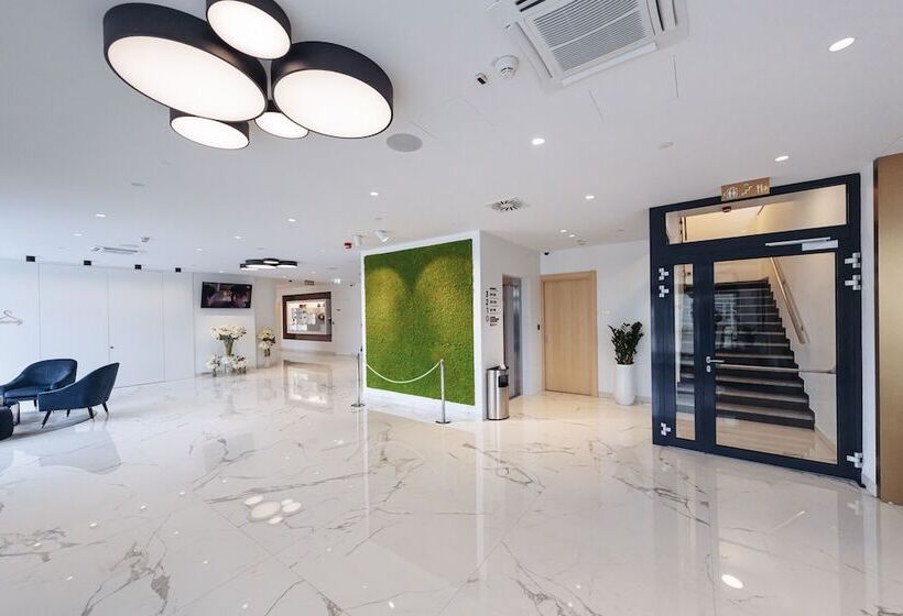 Antunović Hotel East