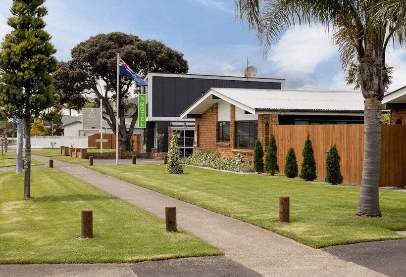 Cobblestone Court Motel Wenzel Motels