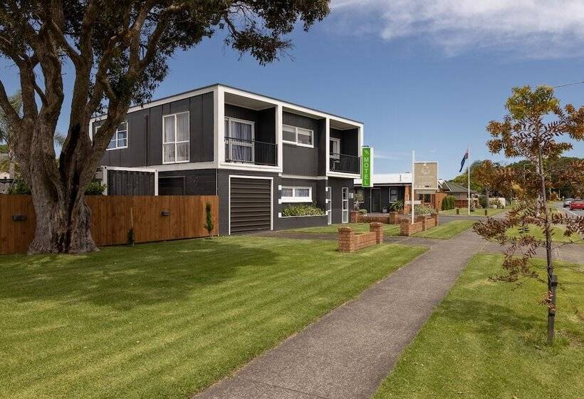 Cobblestone Court Motel Wenzel Motels