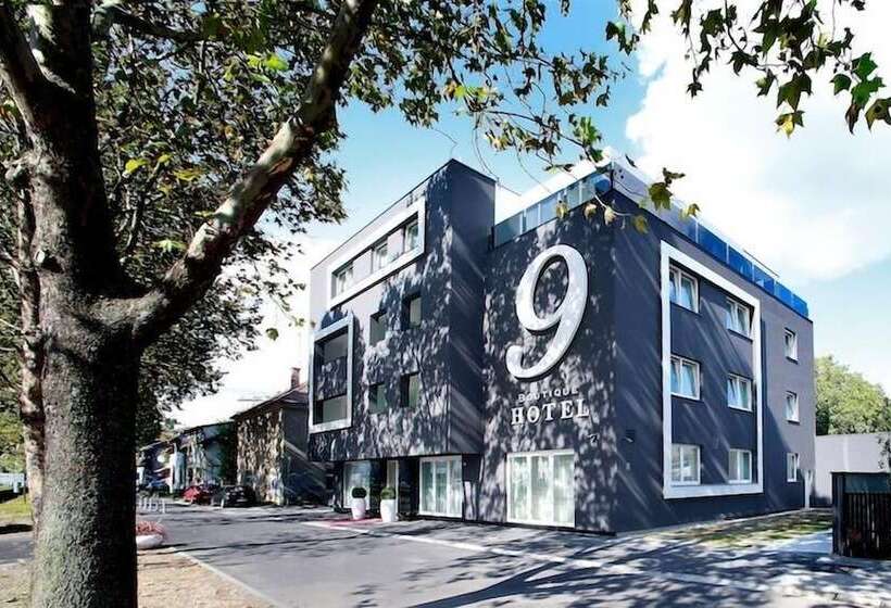 בית מלון כפרי 9