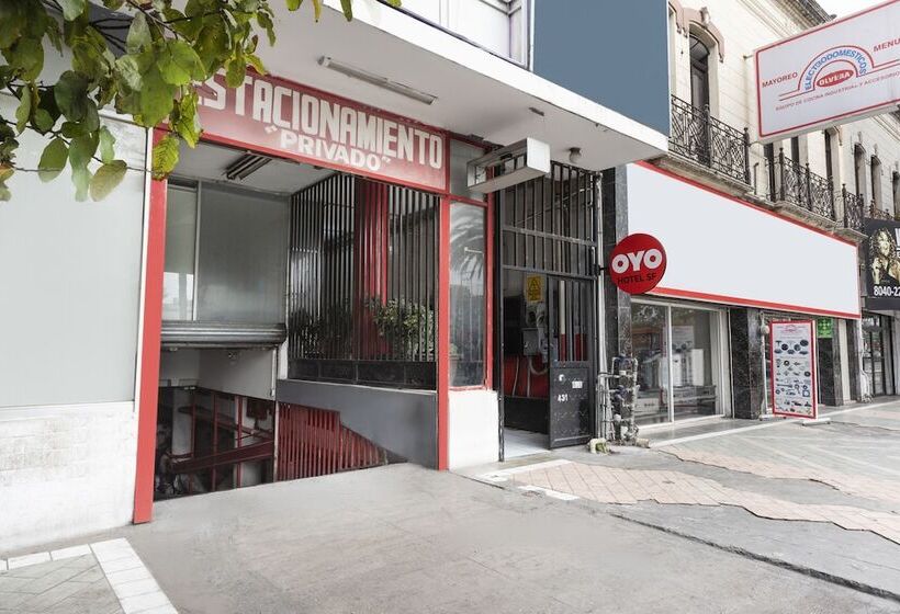 ホテル Adhoc Empresas