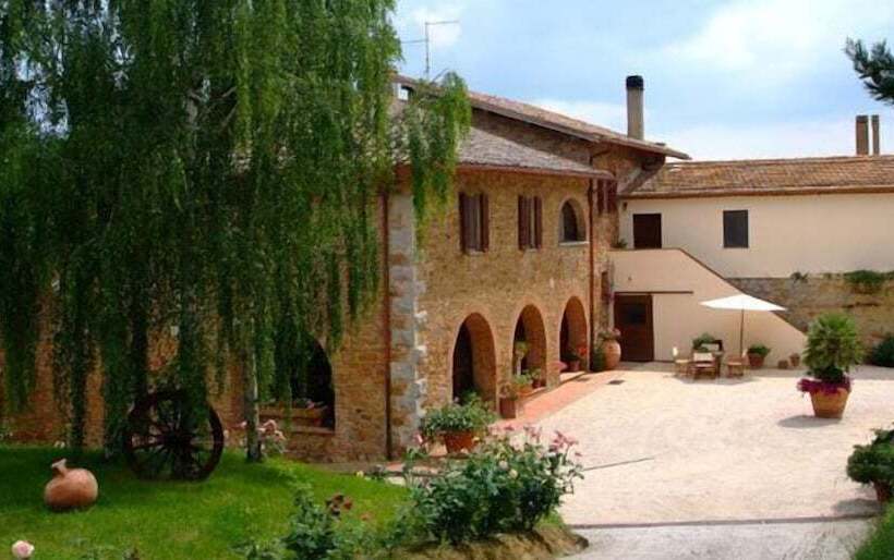 בית מלון כפרי Agriturismo Renello