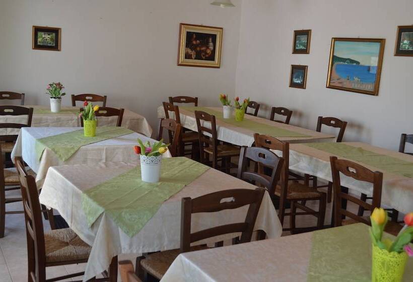 هتل Agriturismo Valle Dei Gelsi