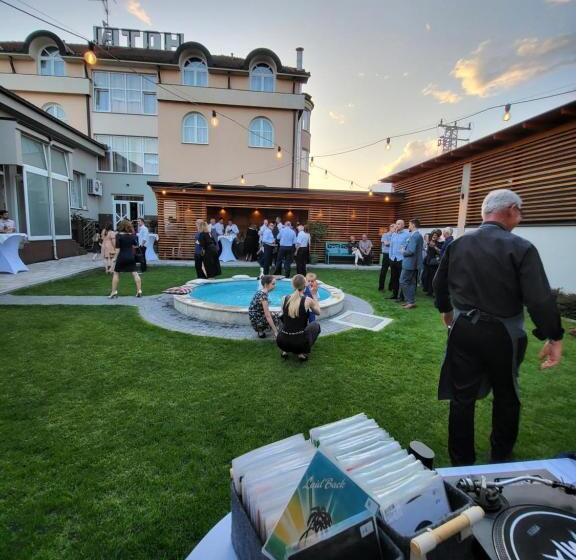 בית מלון כפרי đakovo