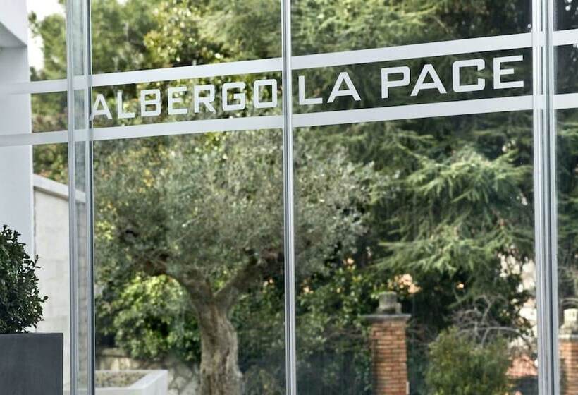 ホテル Albergo La Pace