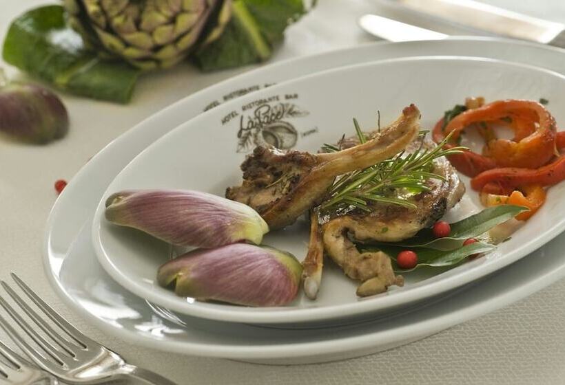 ホテル Albergo La Pace