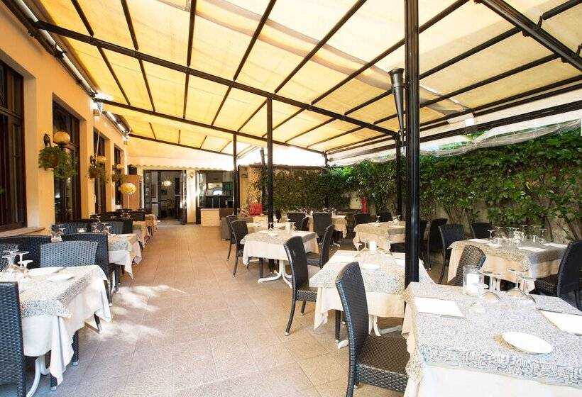호텔 Albergo Ristorante Giardino