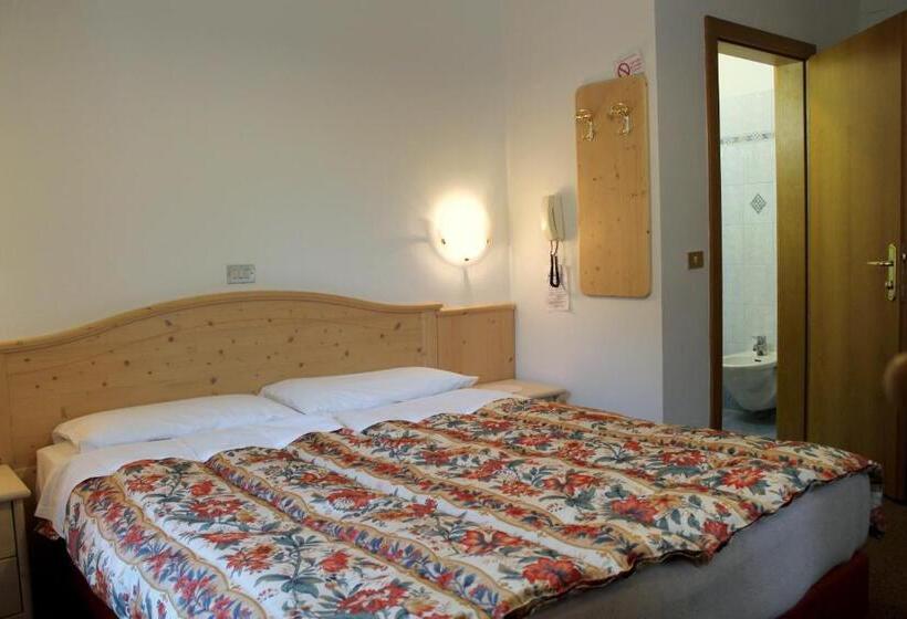 בית מלון כפרי Albergo Trentino