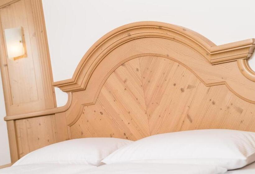 בית מלון כפרי Almina