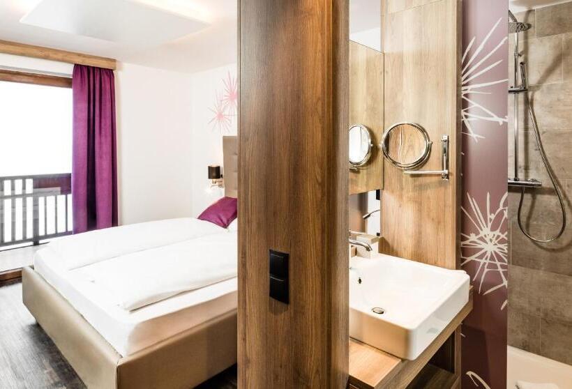 בית מלון כפרי Almina