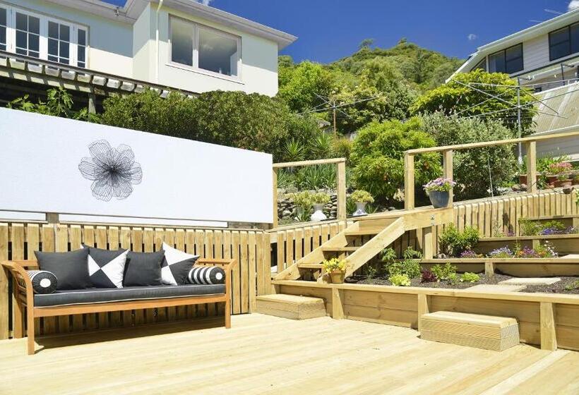 هتل Anchor Down Bed & Breakfast