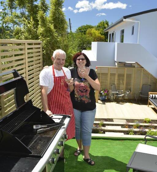 هتل Anchor Down Bed & Breakfast