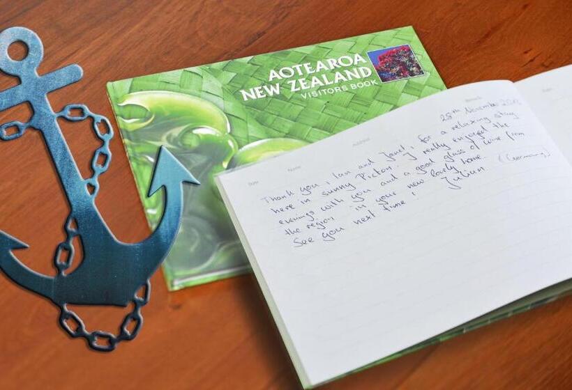 هتل Anchor Down Bed & Breakfast