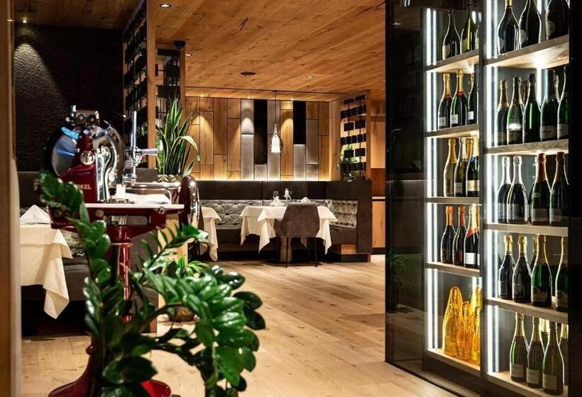 فندق Arkadia   Adults Only