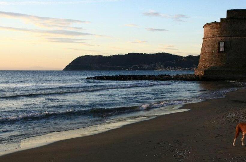 Отель Badano Sul Mare